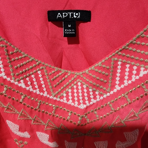 Pretty coral dress - Picture 2 of 2